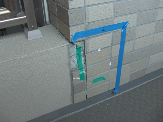 壁タイルの剥離