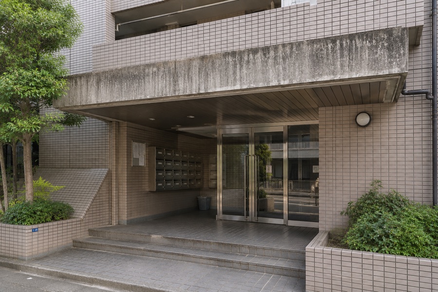 エントランス(施工前)
