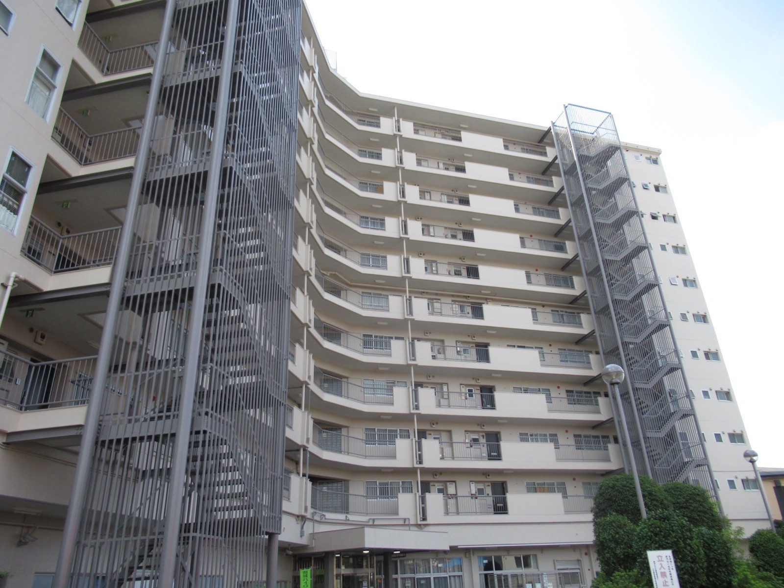 六会駅前高層住宅